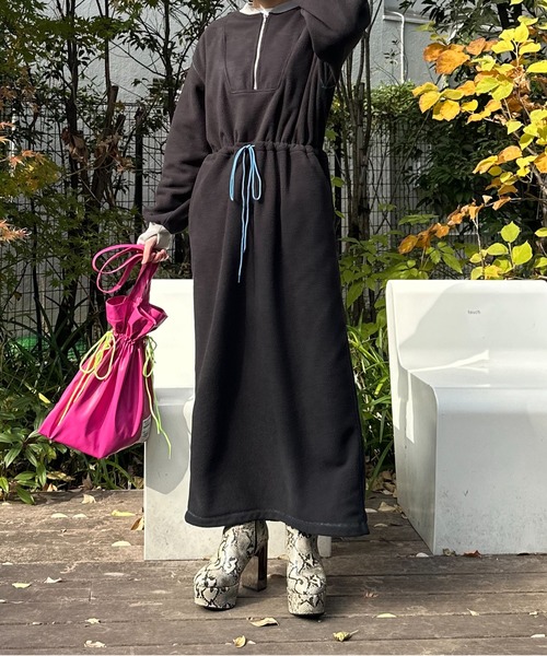 mi via loca ワンピース 配色フリースボア ハーフZIPロングワンピース