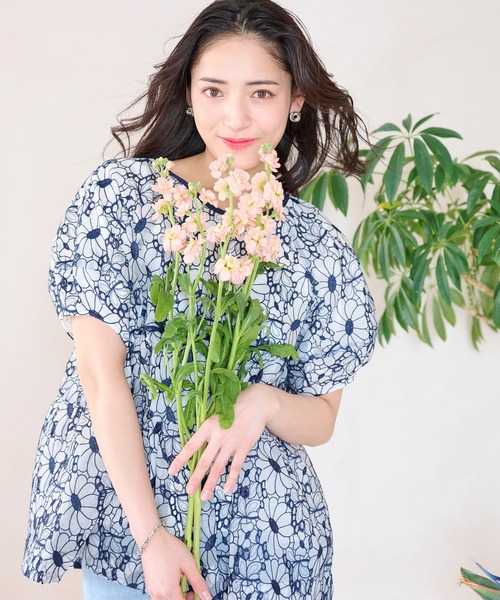 Chesty（チェスティ） ブラウス シャツ フラワー刺繍フレアブラウス