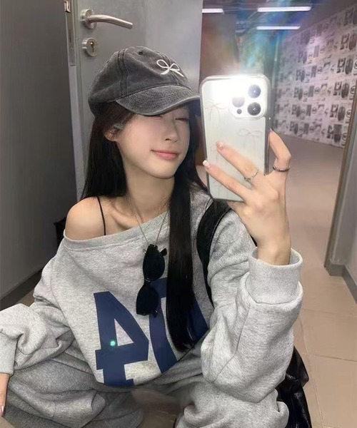 セットアップ ナンバーロゴオフショルダースウェットセットアップ