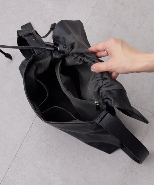 ear PAPILLONNER（イア パピヨネ） ショルダーバッグ バッグ レザー