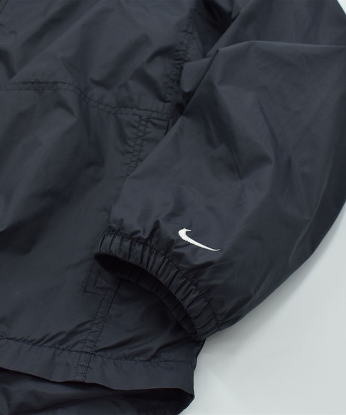NIKE（ナイキ） ナイロンジャケット 「ヴィンテージ古着」Y2K NIKE
