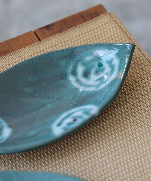 fennica（フェニカ） 食器 濱田友緒 / 濱田窯 葉形板皿 葉っぱトレー大