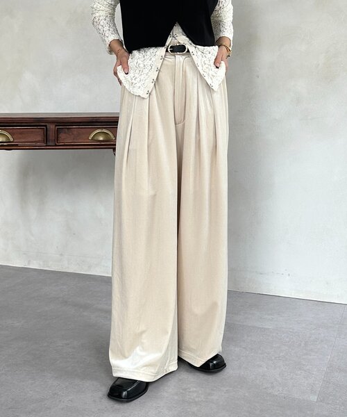 Thevon（ゼヴォン） パンツ 2タックベロアパンツ レディース