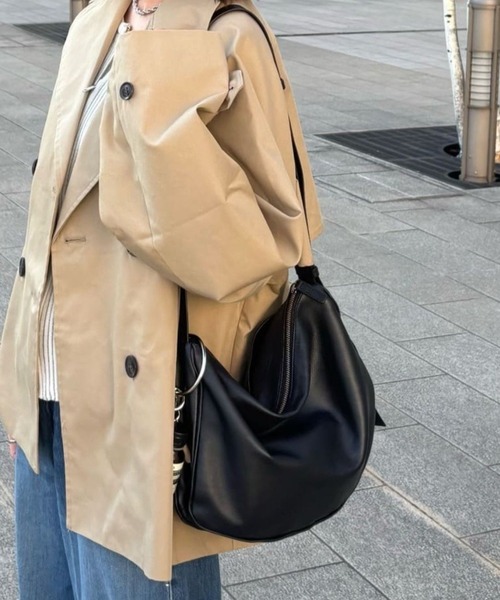 ear PAPILLONNER（イア パピヨネ） ショルダーバッグ バッグ 「本革