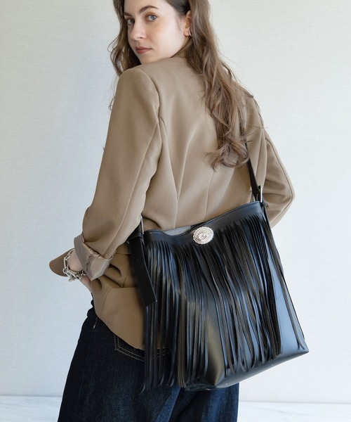 styiro（スタイロ） ショルダーバッグ バッグ 2WAYコンチョ付き