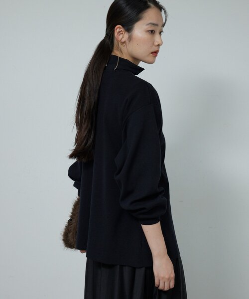 GALLARDAGALANTE（ガリャルダガランテ） ニット セーター ビジューV