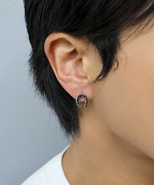 4INT. ピアス メンズライク スタッドピアス 2セット / チタンポスト