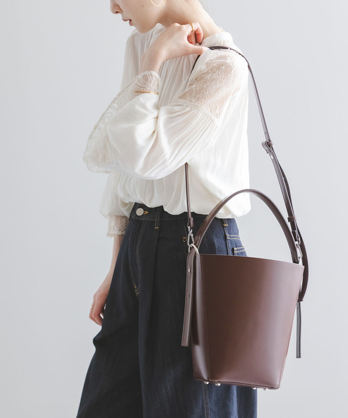 ＆MyuQ（アンドミューク） ショルダーバッグ バッグ LIBER レディース