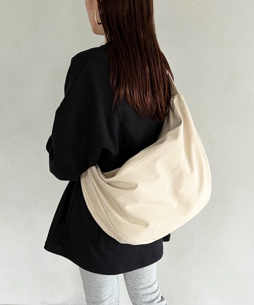 ショルダーバッグ バッグ 「A4サイズ収納可」ナイロンビッグショルダー