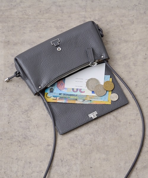 IACUCCI（イアクッチ） 財布 アバ ウォレットショルダー CERVO