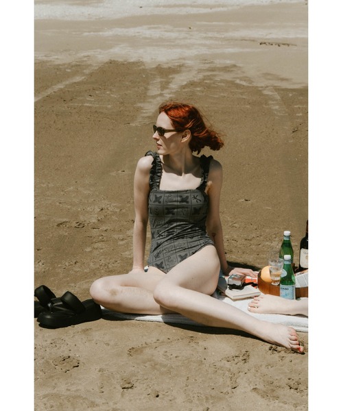 Knuth Marf（クヌースマーフ） 水着 back open flower swim suit