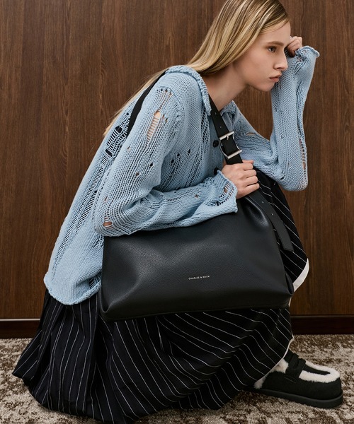CHARLES ＆ KEITH（チャールズ&キース） ショルダーバッグ バッグ Zora