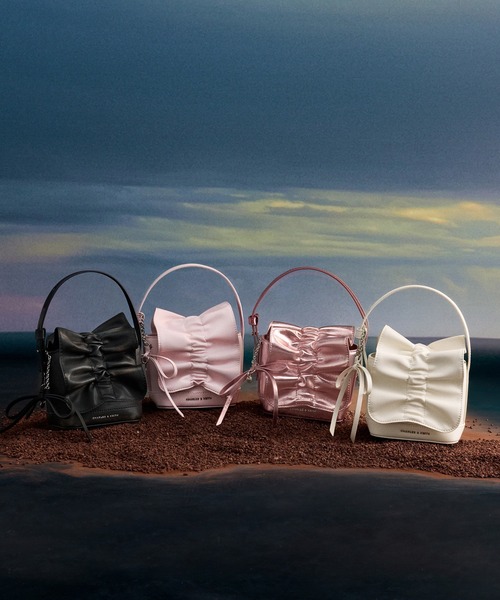 CHARLES ＆ KEITH（チャールズ&キース） ハンドバッグ Kadee