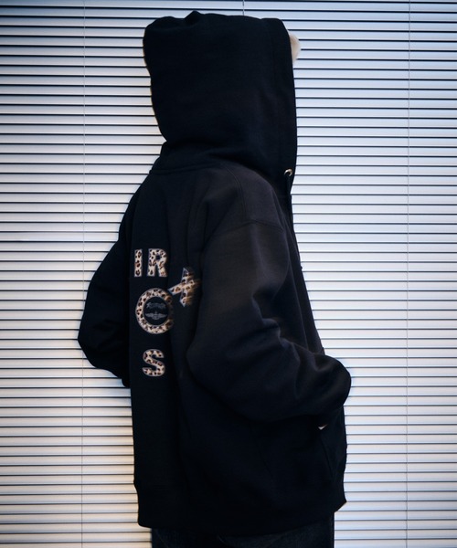 AVIREX（アヴィレックス） パーカー 「取扱店限定アイテム」LEOPARD