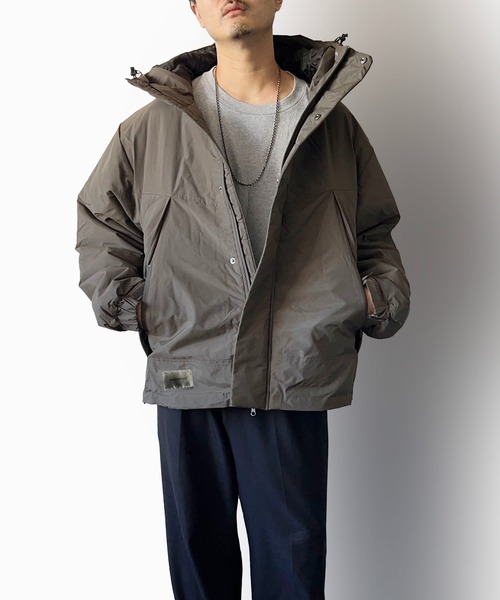 ナイロンジャケット ビッグシルエット中綿スタンドフーディー