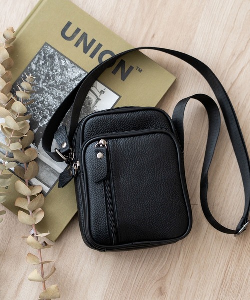 VitaFelice（ヴィータフェリーチェ） ショルダーバッグ 本革スクエア