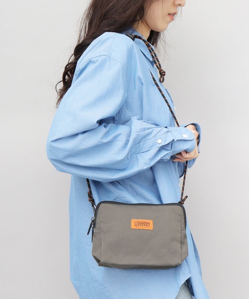 UNIVERSAL OVERALL（ユニバーサルオーバーオール） ショルダーバッグ