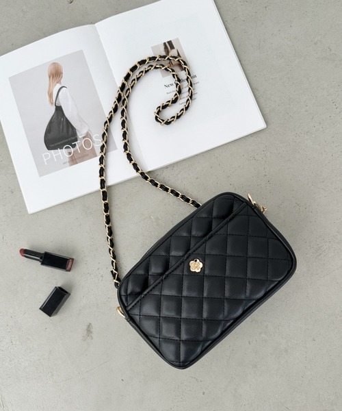 CLEA ショルダーバッグ バッグ フラワーモチーフ キルティング