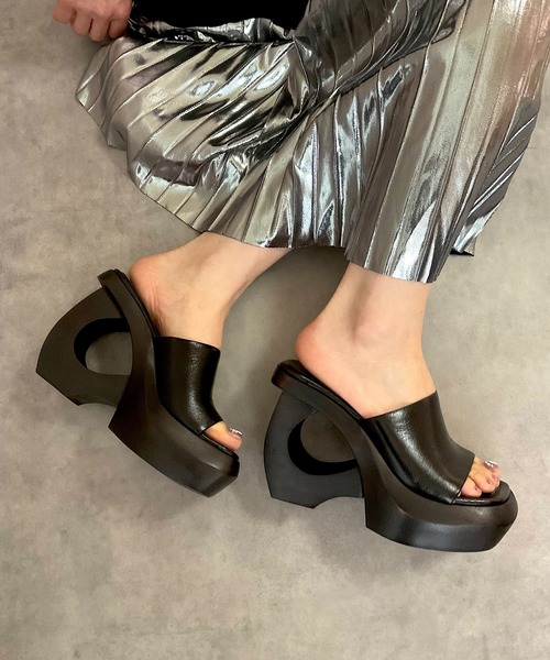 Jeffrey Campbell（ジェフリーキャンベル） サンダル デザインヒール