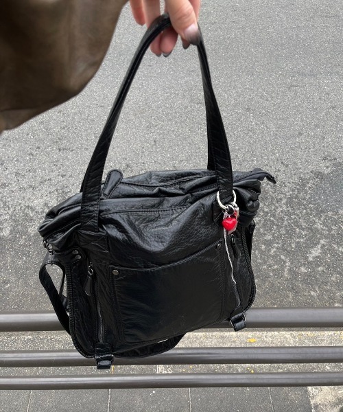 Chikashitsu+（チカシツプラス） ショルダーバッグ メンズ レディース