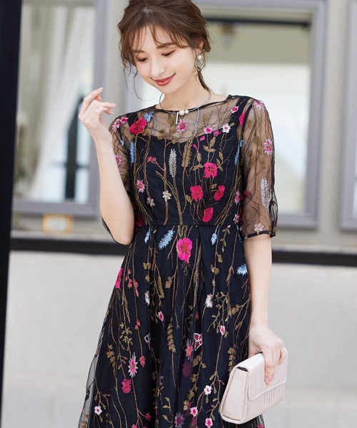 niana（ニアナ） ドレス ヴィンテージ風フラワー刺繍結婚式ワンピース