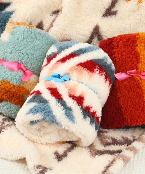 CELENA BEATS ブランケット 4WAY ボアブランケット 膝掛け ひざ掛け