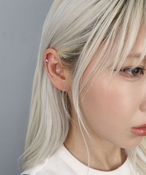 4INT. ピアス 星型 スワロフスキー ボディピアス 16G (片耳用