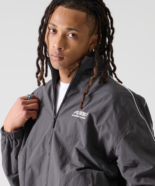 FUBU（フブ） ナイロンジャケット ブランド ロゴ 配色ライン ジップ