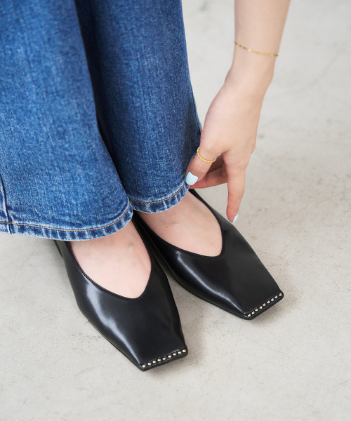 LE TALON（ル タロン） シューズ スクエアスタッズバブーシュ
