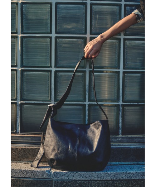 ONE.（ワンドット） ショルダーバッグ レザーBIGショルダーBAG / ONE