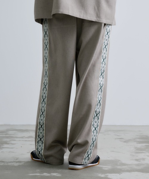 Revo. スラックス ジオメテープ サイドライン イージーパンツ メンズ