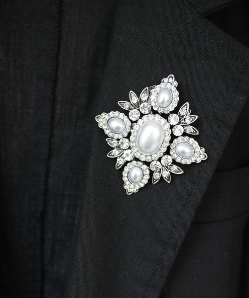 Port（ポート） ブローチ 「 」 バロック風 クラシカル ブローチ