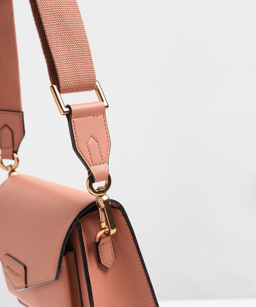 CHARLES ＆ KEITH（チャールズ&キース） ショルダーバッグ バッグ