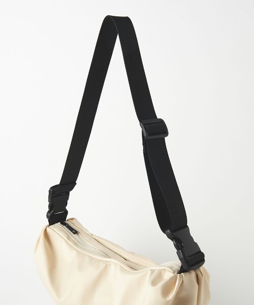 MARW UNITED ARROWS（マルゥ ユナイテッドアローズ） ショルダーバッグ