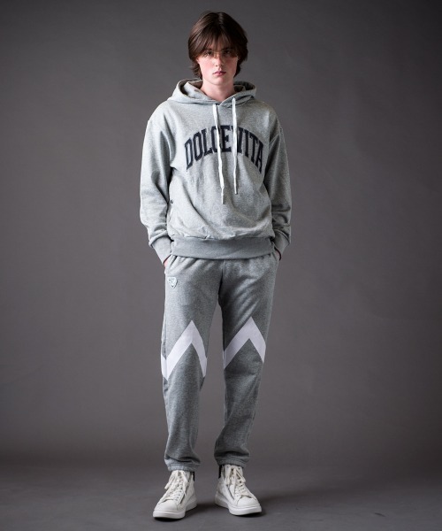 BUFFALO BOBS（バッファローボブズ） パーカー AFA HOODIE-ROSE(AFA