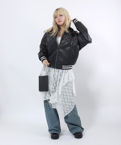 スタジャン グランジテイストなトライバルロゴ刺繍 フェイクレザー