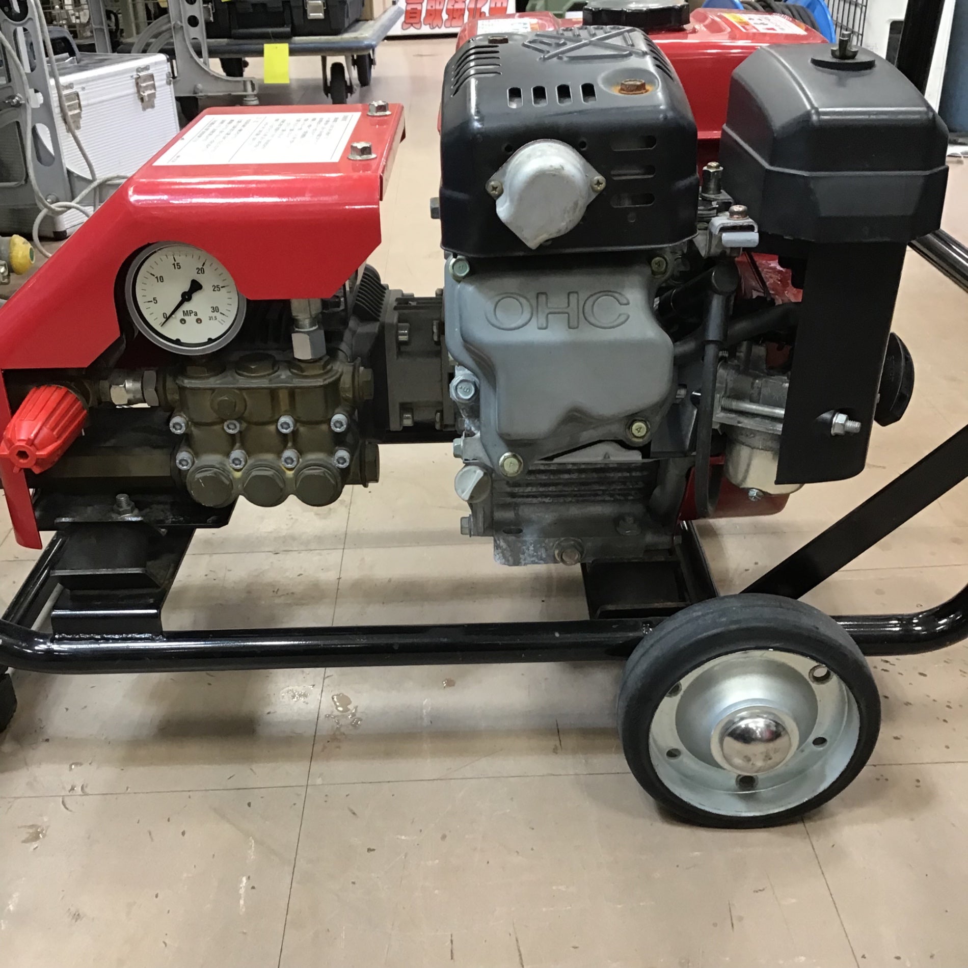 店頭受取り限定】〇makita マキタ エンジン高圧洗浄機 EHW152【草加店