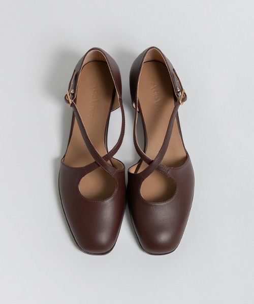 50%OFF】レザークロスストラップシューズ | A de Vivre（アドゥ