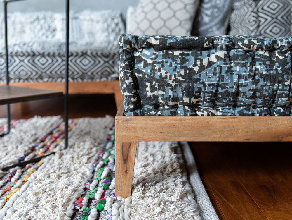 送料無料】ブロック マルチ ザブ オットマン HUS ホワイト - a.depeche