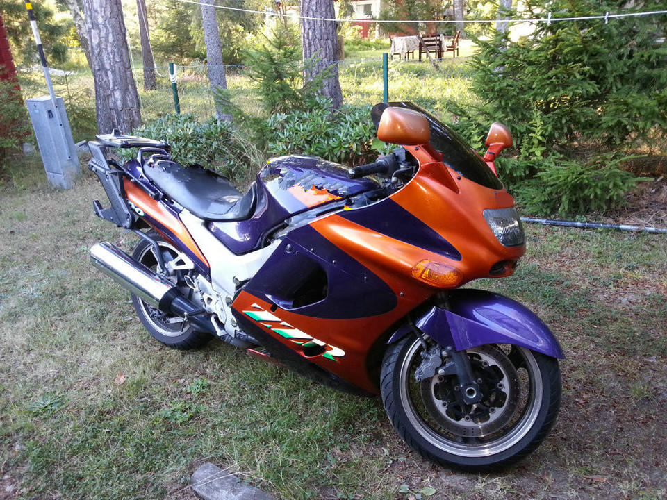 11 ピンク K-2プロジェクト ZX-11（KAWASAKI ZX-11） | ヘリテイジ