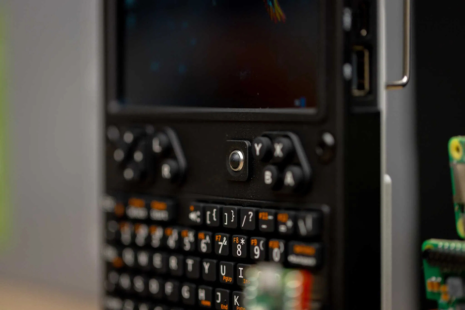 ClockworkPi uConsole Kit V3.14 for Indie Developers And Hobbyists