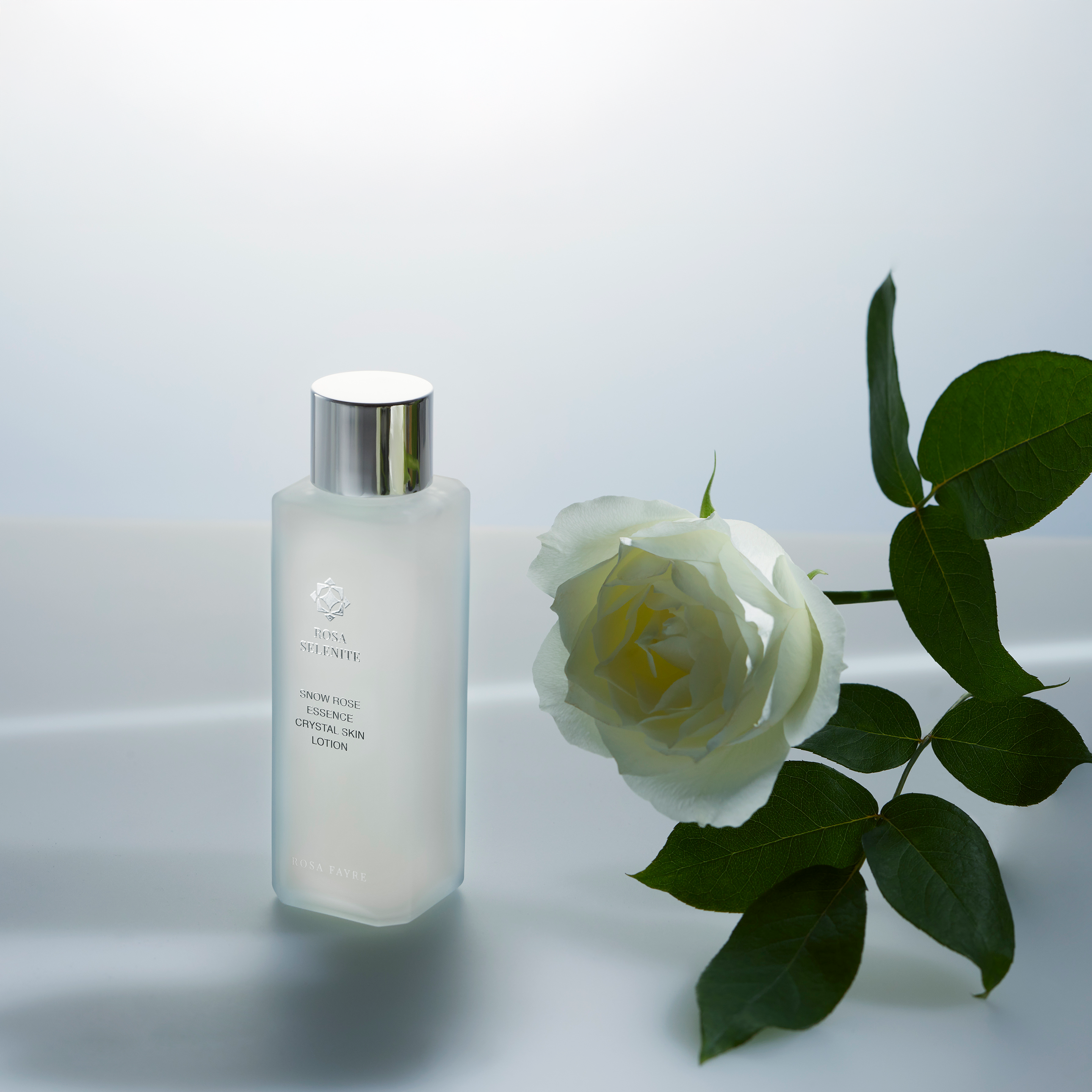 ロサ セレナイト スノーローズ エッセンス クリスタルスキン