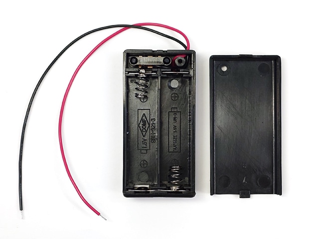 電池ボックス 単3×2本 リード線・フタ・スイッチ付: ケース・ネジ