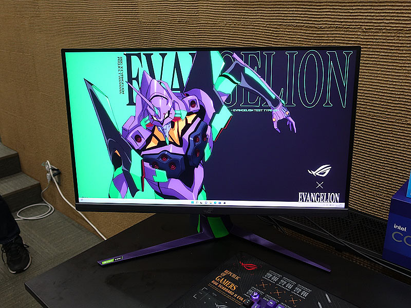 ASUS ROG×エヴァンゲリオンコラボのゲーミングモニター「ROG Strix
