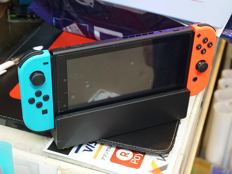 Nintendo Switch純正ドックの前面を小型化、改造キットが店頭販売中