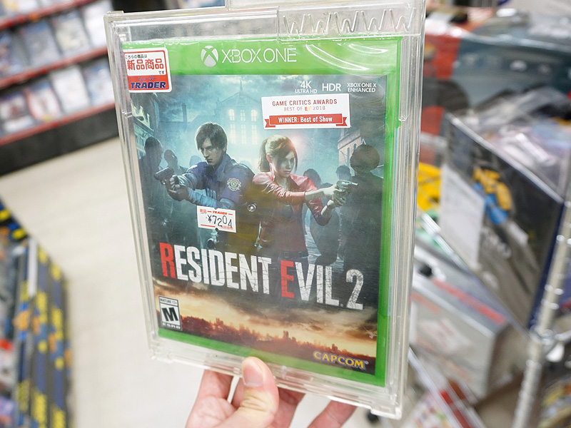 バイオハザード RE:2の海外版が店頭入荷、国内版よりもグロテスクな