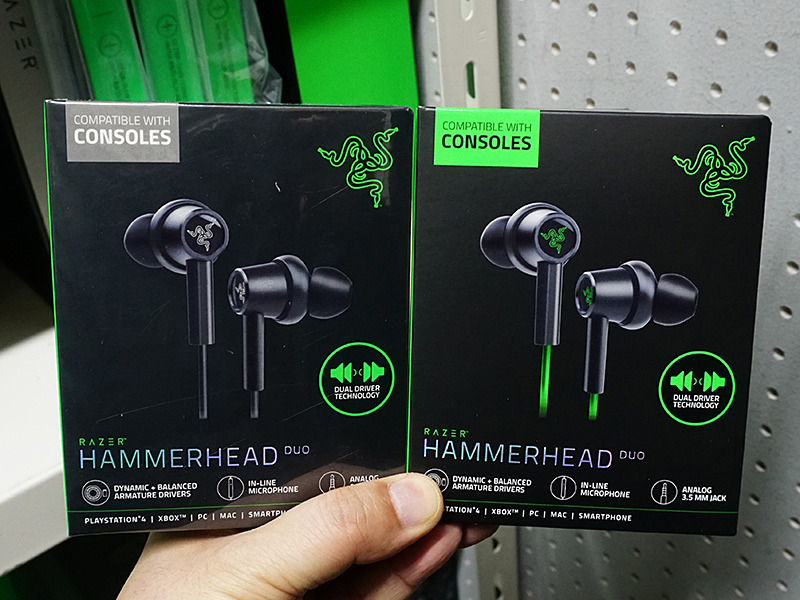 マイクミュート機能が付いたRazerのゲーム向けイヤホン「HAMMERHEAD