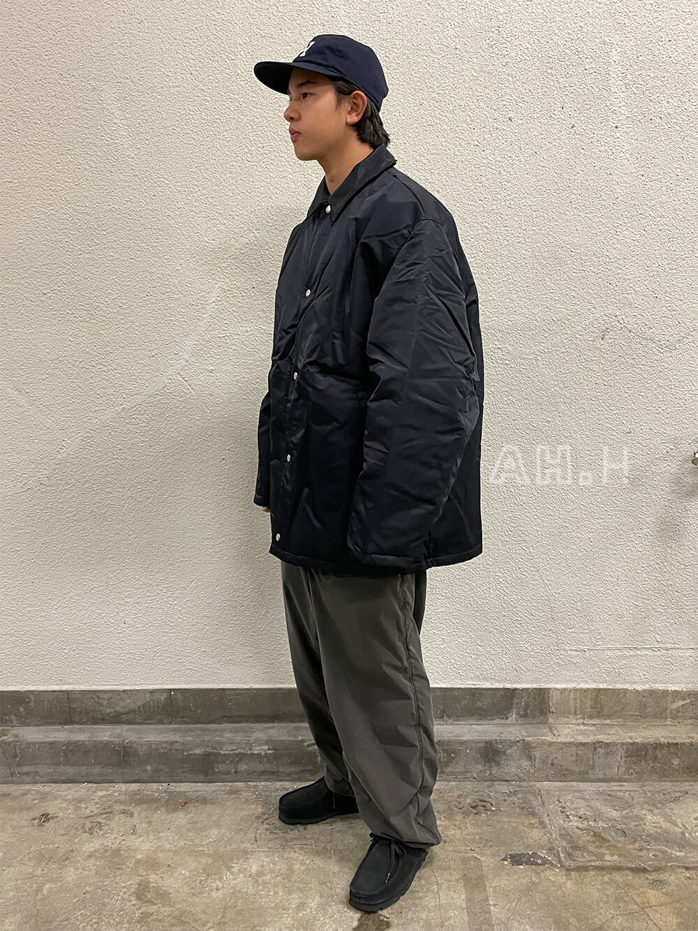 普通の服、 普通のスタイル。 Case 71 A.H FOR PEACEBIRD MEN の