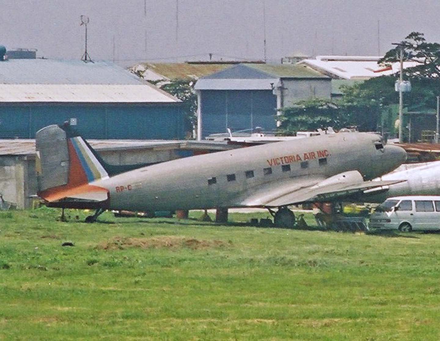 ダグラス DC-3 Douglas DC-3 世界の旅客機図鑑