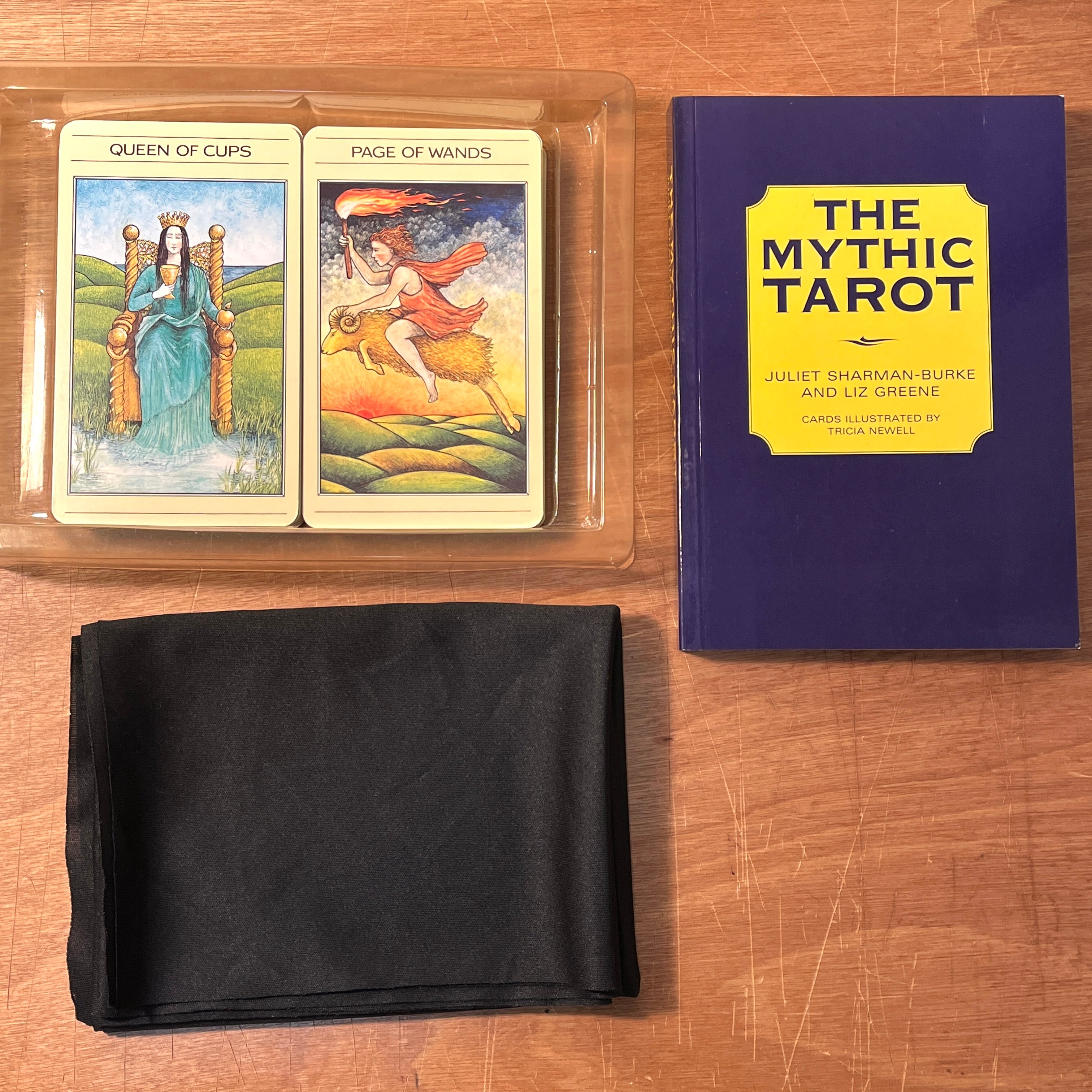 The Mythic Tarot, Juliet Sharman-Burke & Liz Greene, 2001